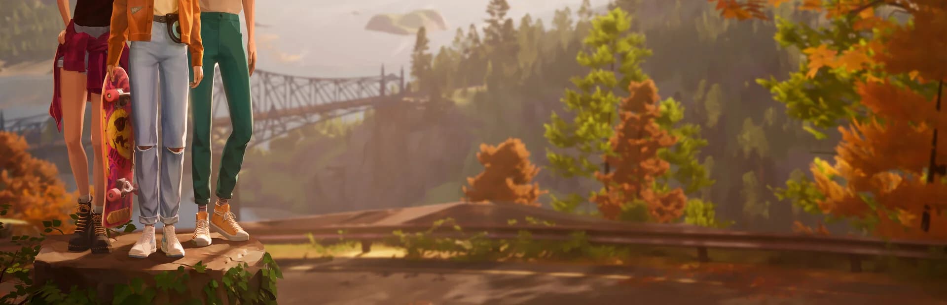 가을 숲길 전망대 위에 선 10대 세 명의 하반신, 가운데 인물이 스케이트보드를 들고 있다